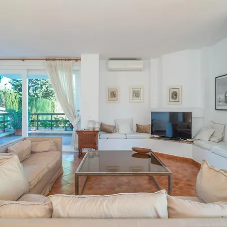 Luxury Monteros アパート マルベーリャ