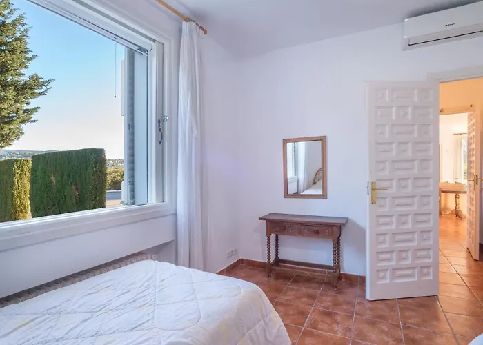 Апартаменти Luxury Monteros *